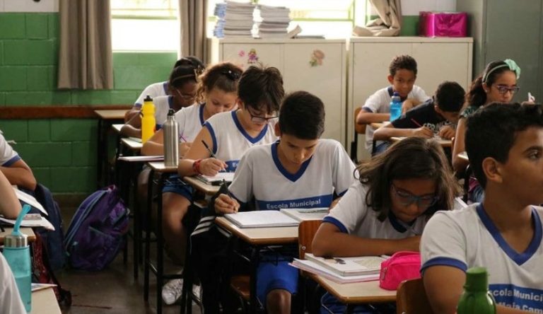 Lei institui semana dedicada à saúde mental nas escolas de Goiânia
