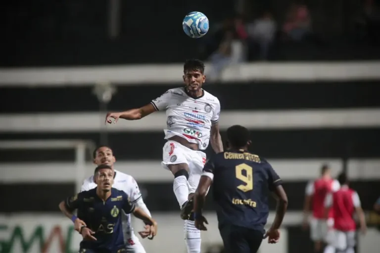 Aparecidense volta a perder e amarga lanterna da Série C