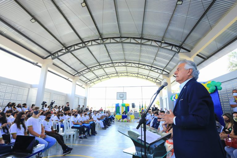 Professores aprovados em concurso público da educação estadual serão nomeados, em Goiás