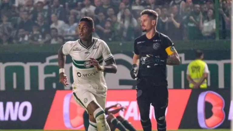 Goiás perde para o Coritiba no Hailé Pinheiro e desperdiça oportunidade de sair do Z4