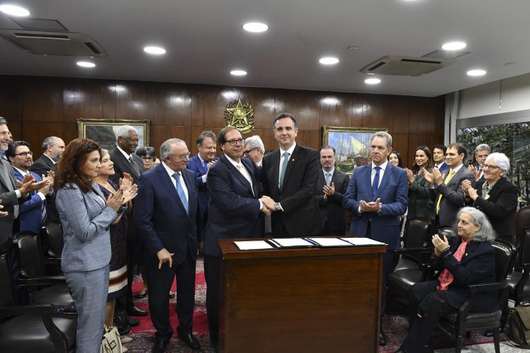 Ministros do STJ integram comissão criada pelo Senado para atualizar o Código Civil