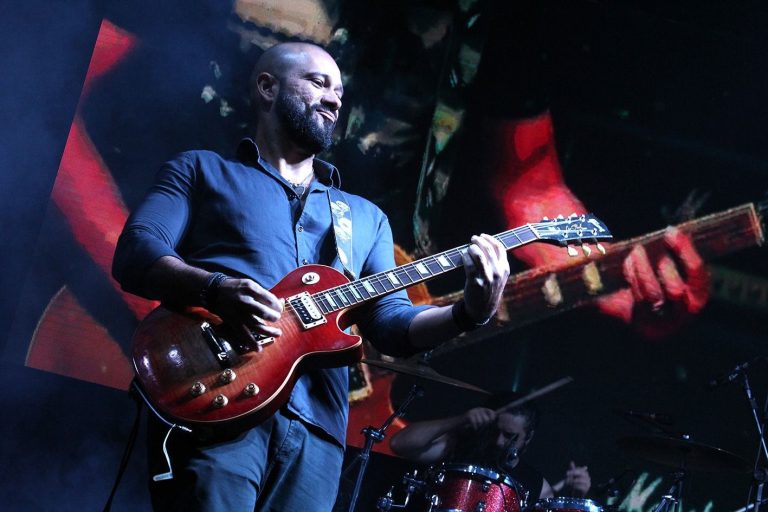 Projeto Tributos da Estação com shows cover de Pink Floyd, Linkin Park e Tina Turner movimenta Goiânia