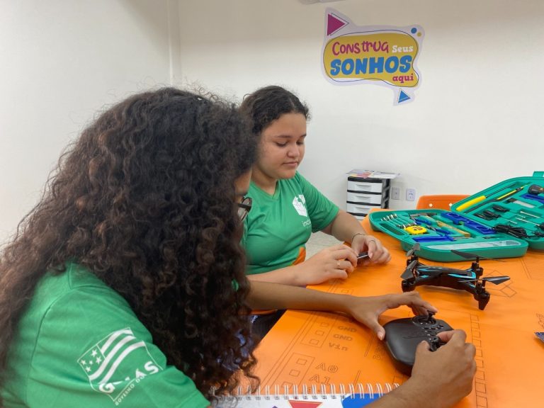 Abertas as vagas para mulheres se capacitarem em cursos de tecnologia
