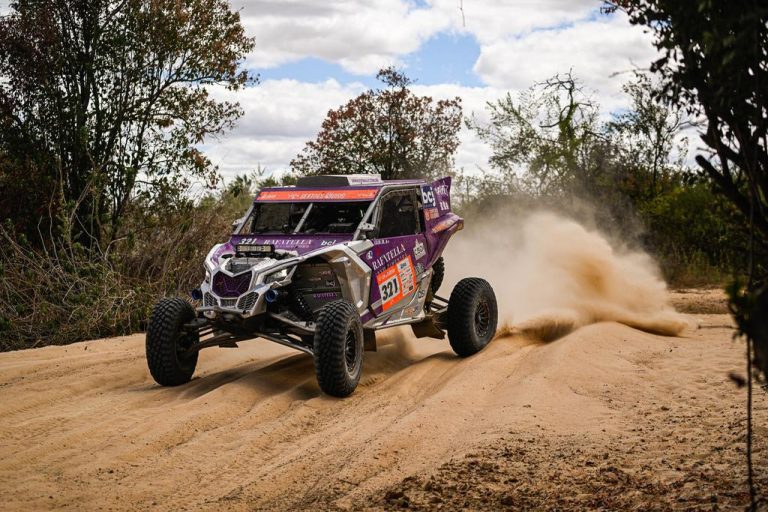 Após dois dias de etapa Maratona (não é permitido apoio mecânico externo), dupla volta a vencer no retorno a Petrolina, em Pernambuco