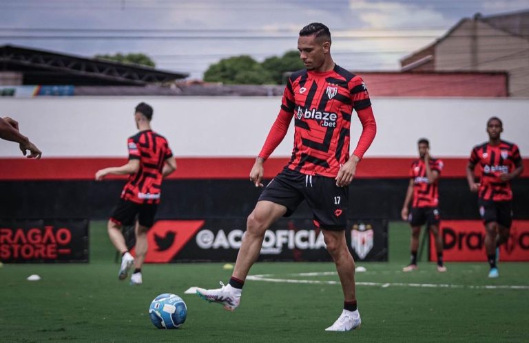 Luiz Fernando durante treinamento no CT do Dragão
