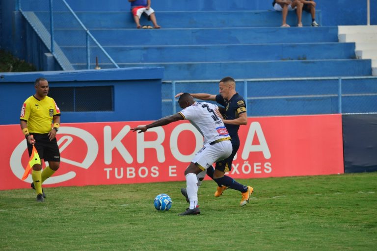 Aparecidense perde em casa pela última rodada da “Série C”, mas garante permanência