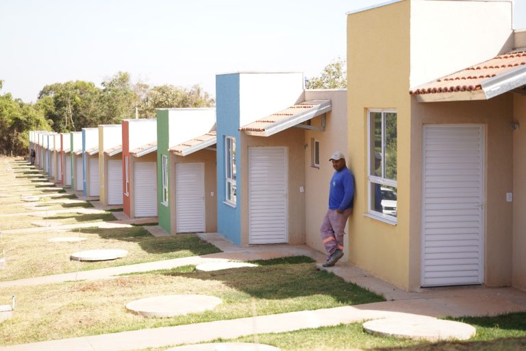 Governo de Goiás abre inscrições de casas a custo zero em cinco novos municípios