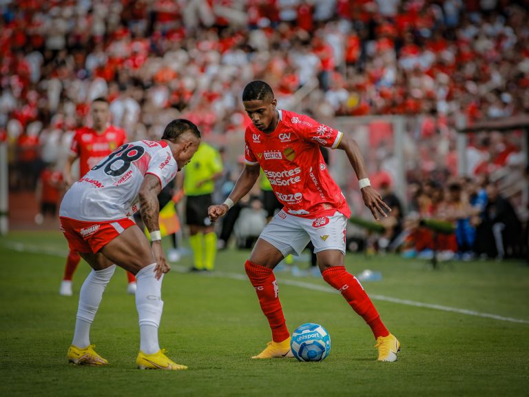 Vila Nova perde no OBA e desperdiça oportunidade de terminar rodada no G4