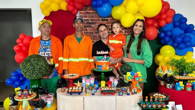 Amigo dos coletores da Comurg, garotinho comemora aniversário com festa temática de limpeza urbana e presença de garis