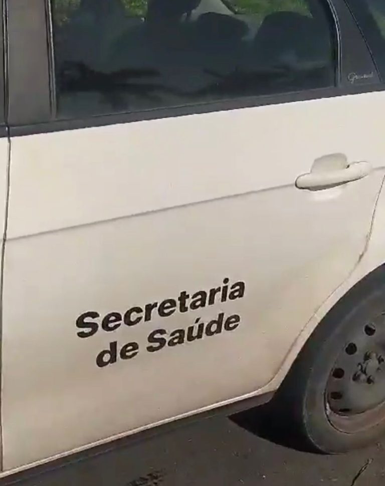 Homem é preso por dirigir embriagado carro da secretaria municipal de saúde de Jaraguá na BR-153