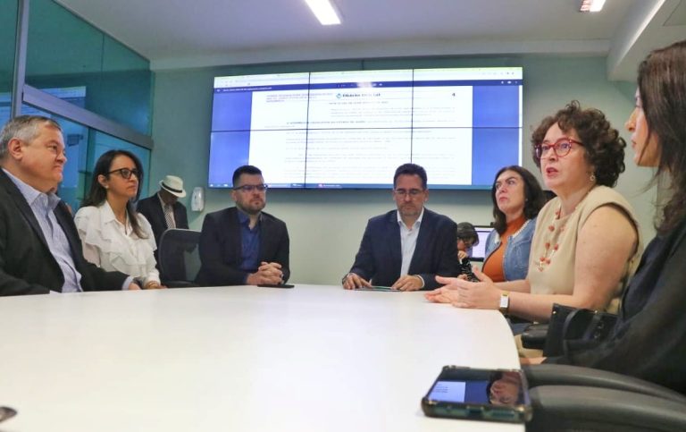 Alunos de até 18 anos de idade deverão apresentar certificado de vacinação nas escolas públicas e privadas para efetivação da matricula