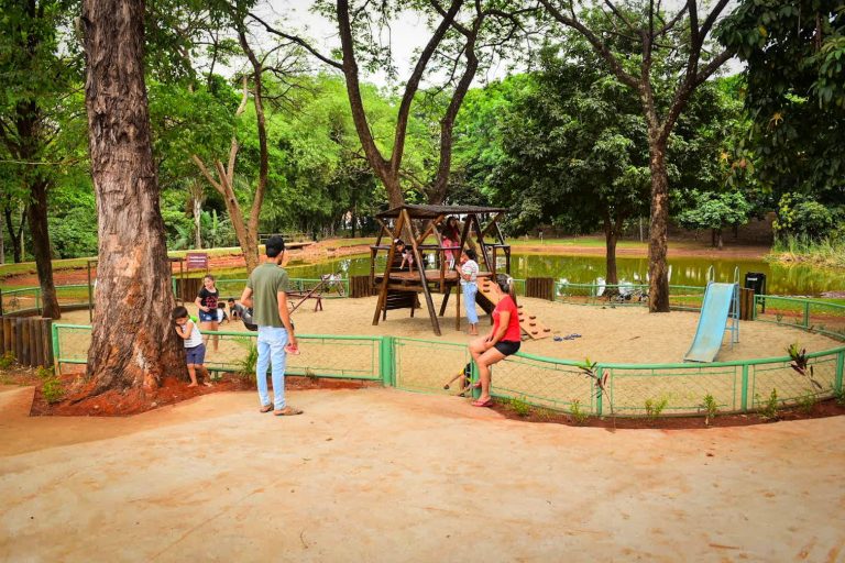 Prefeito Rogério entrega revitalização do Parque Fonte Nova