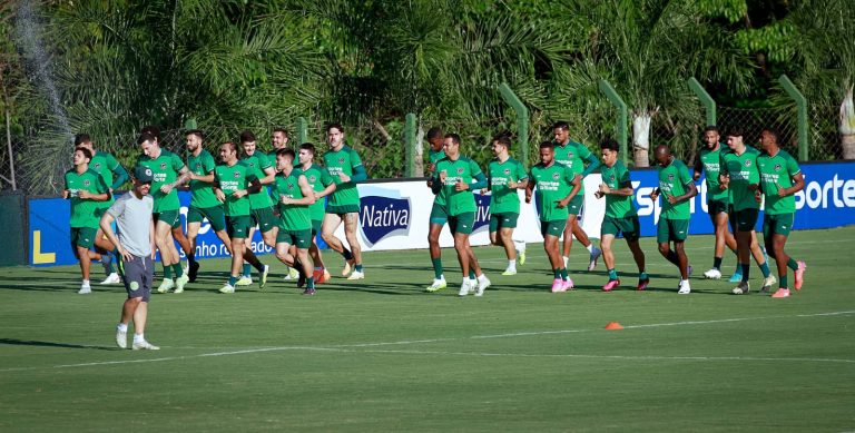 Goiás recebe o Flamengo nesta quarta-feira (20), confira a provável escalação