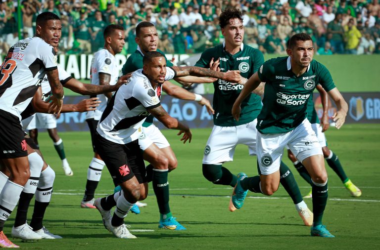 Goiás empata no apagar das luzes, continua no Z4, mas evita que Vasco o ultrapasse