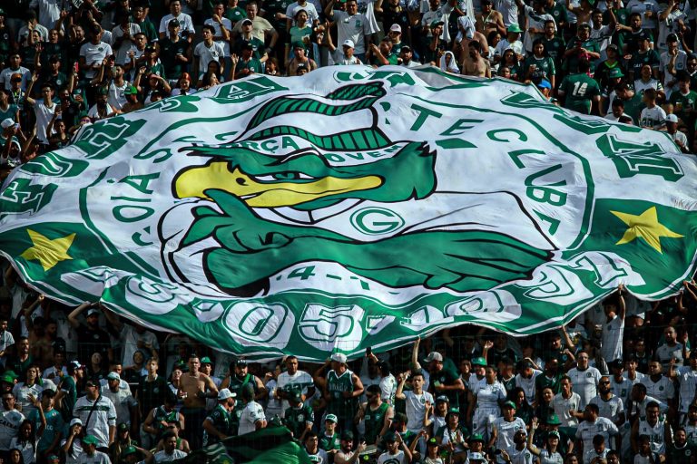 Goiás inicia venda de ingressos para jogo contra o Bragantino