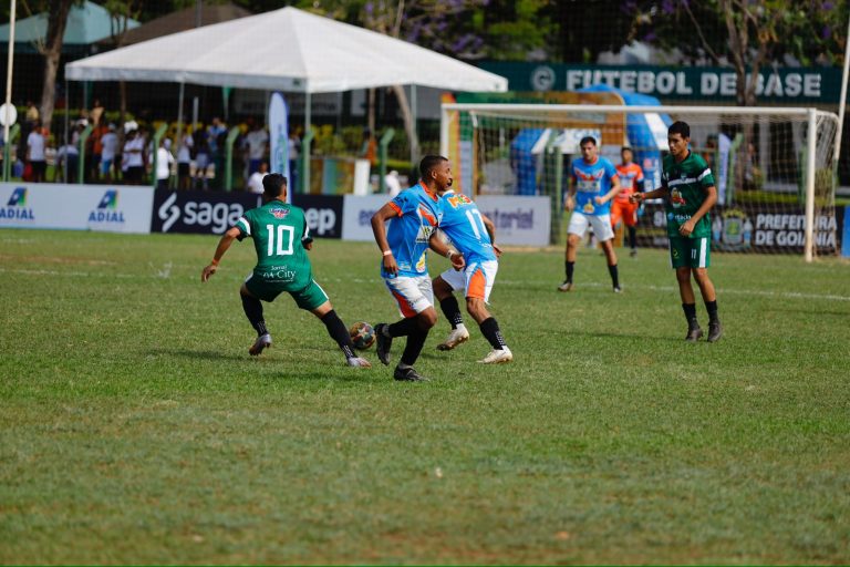 Taça das Favelas afunila e chega às oitavas de final com solenidade de entrega de uniformes temáticos