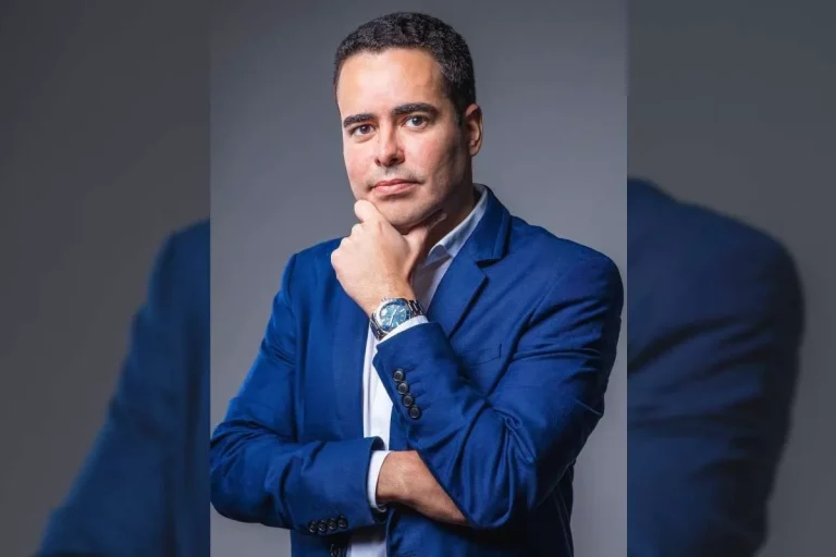 Irmão do prefeito de Maceió é levado à delegacia suspeito de agressão à noiva