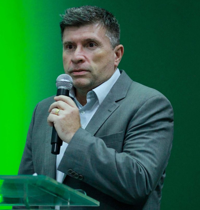 CEO do Goiás busca a contratação de um novo Diretor de Futebol