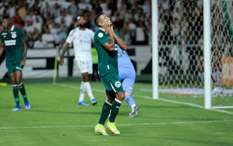 Com aproveitamento de 32%, Goiás é rebaixado para a Série B 