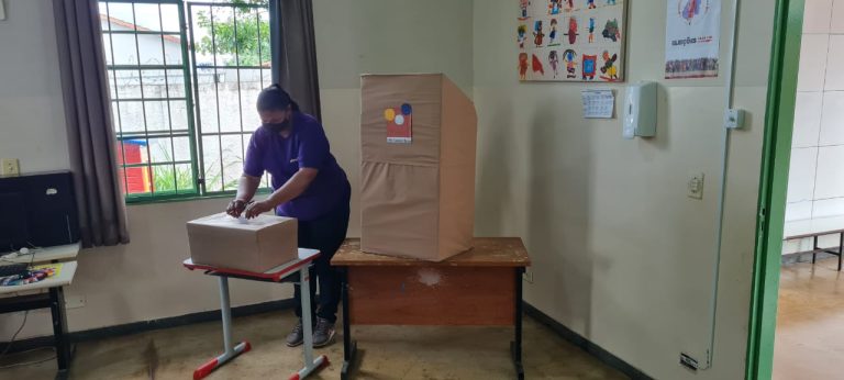 Mais de 150 escolas e Cmeis da Capital realizam eleições para escolha de diretores nesta terça-feira (12)