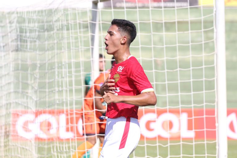 Com gols de Rian e Fellipe, Vila Nova estreia com vitória tranquila na Copa São Paulo