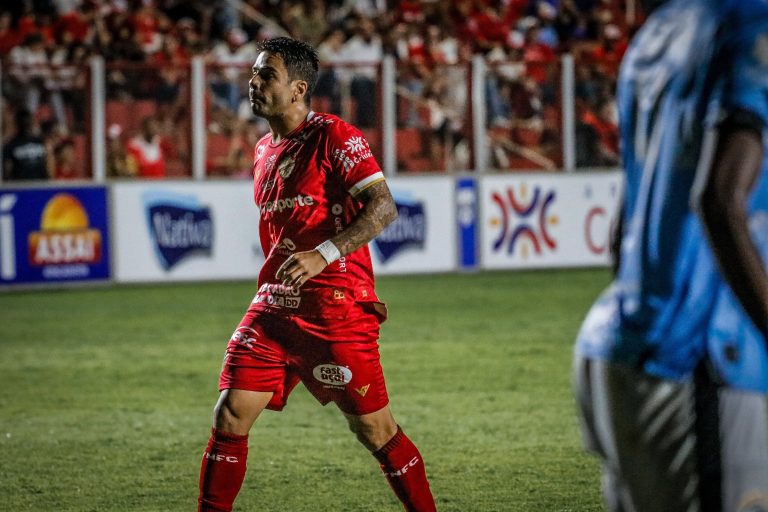 Vila Nova pode ter seis mudanças para o último jogo da 1ª fase contra o Iporá