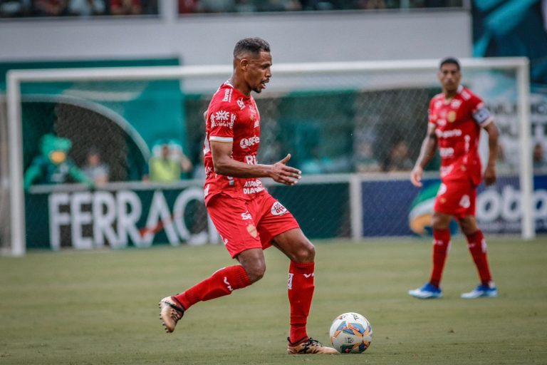 Ainda sem Juan Chritian, Vila Nova pode ter duas mudanças no jogo contra a Jataiense
