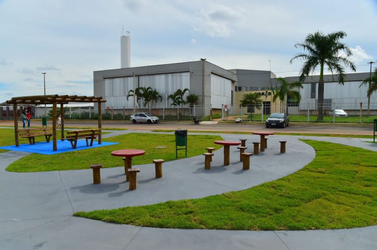 Prefeitura de Aparecida de Goiânia inaugura praça no Jardim Boa Esperança