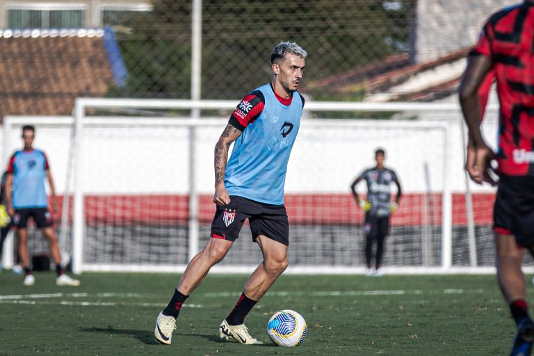 Gustavo Campanharo treinando no CT do Dragão