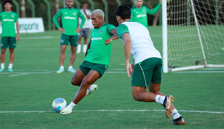 Goiás inicia preparação para enfrentar o Cuiabá pelo duelo de ida da terceira fase da Copa do Brasil.