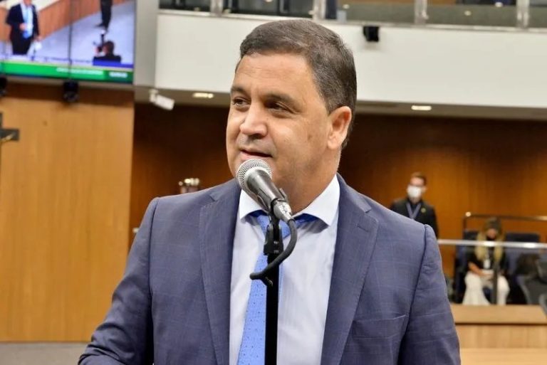 Wilde Cambão passa por cirurgia de emergência após sofrer infarto