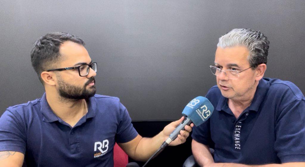 Felipe André entrevistando Marcos Egídio