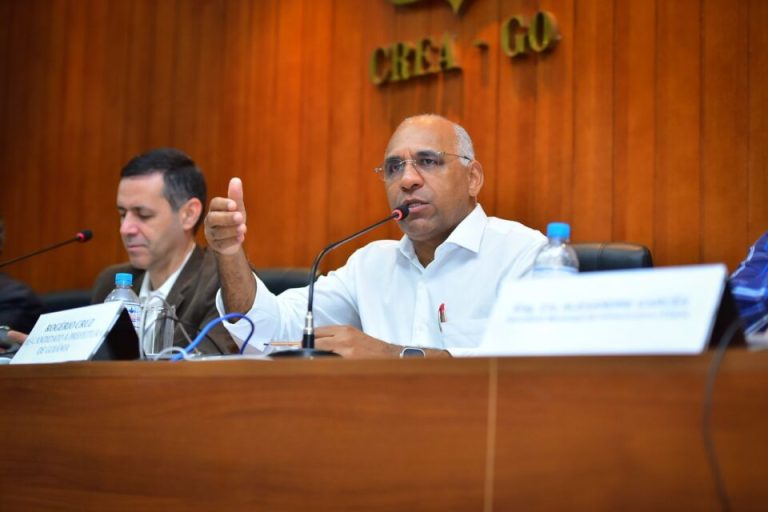 Rogério Cruz critica herança de problemas históricos na Comurg