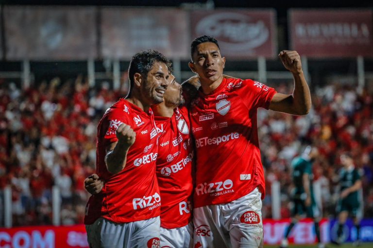 Vila Nova tem sequência de dois jogos fora para se consolidar na briga pelo G-4