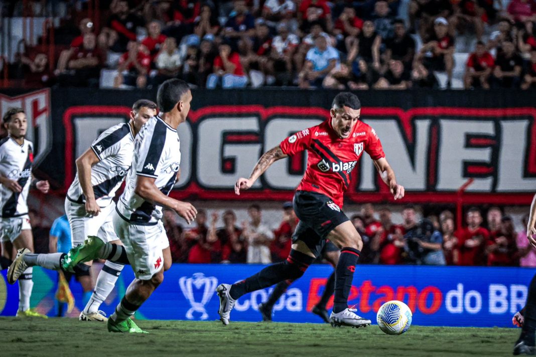 Vasco e Atlético voltam a se enfrentar pela classificação a próxima fase da Copa do Brasil.