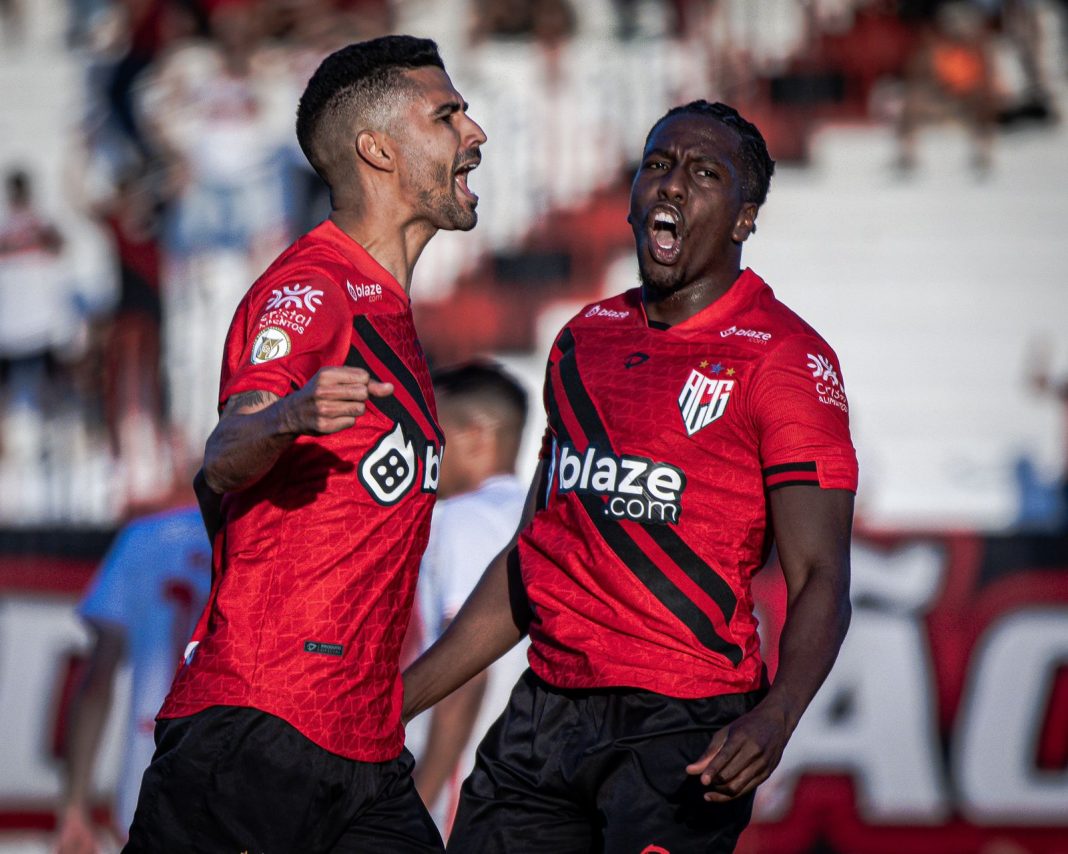 A participação dos recém chegados Jorginho e Hurtado foram cruciais para a vitória do Dragão contra o Internacional.