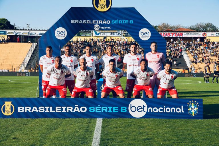 Vila Nova muda o time contra o CRB e conta com o apoio de estádio lotado para buscar a vitória