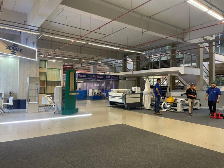 Feira Expoind começa hoje no Centro de Convenções da PUC