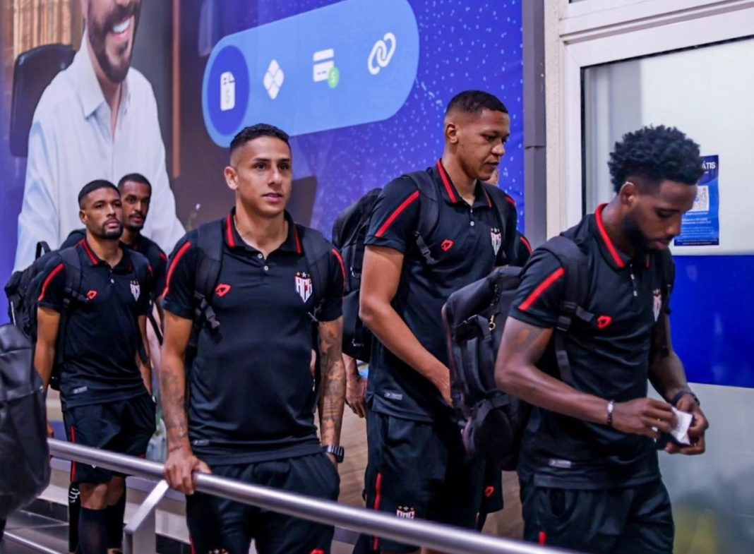 O Atlético-GO chegou a Porto Alegre (RS) na última quinta-feira e se prepara para confronto contra o Grêmio, que ocorrerá amanhã, sábado, às 16h30, na Arena do Grêmio.