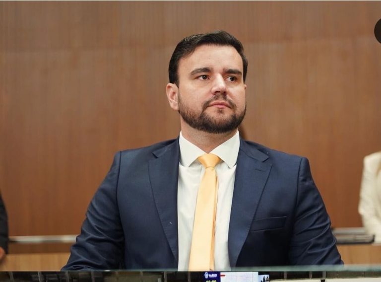Vereador Luan Alves cobra resposta sobre nomeação de servidor da Comurg