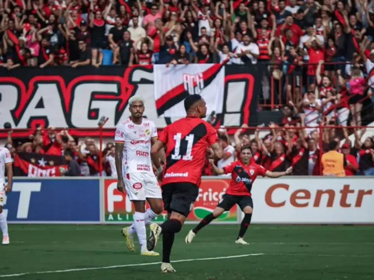 João Batista Souza: “O Vila chega, mas não vence”