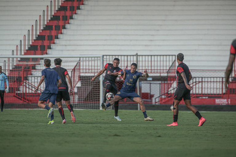 Atlético fica no empate contra a Aparecidense