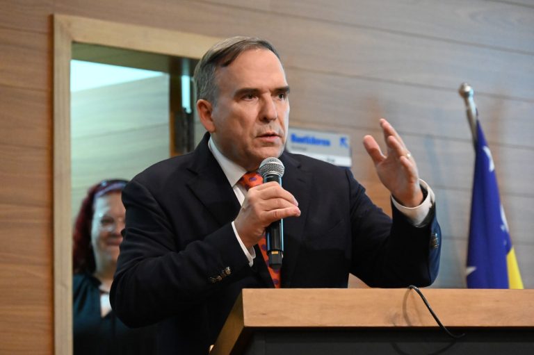 Gestão do prefeito Sandro Mabel é aprovada por 80% dos goianienses, revela pesquisa