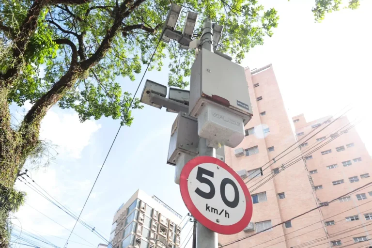 Novos radares em Goiânia voltam a multar a partir desta segunda-feira (31)