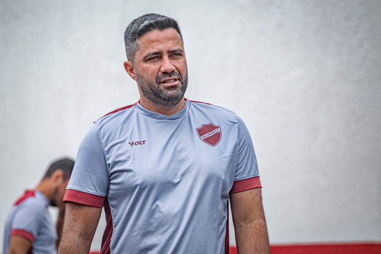 Em caso de vice-campeonato, Rafael Lacerda permanece no cargo?
