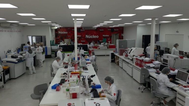 Supervisor do Laboratório Núcleo se emociona ao relembrar vitória contra a Covid-19