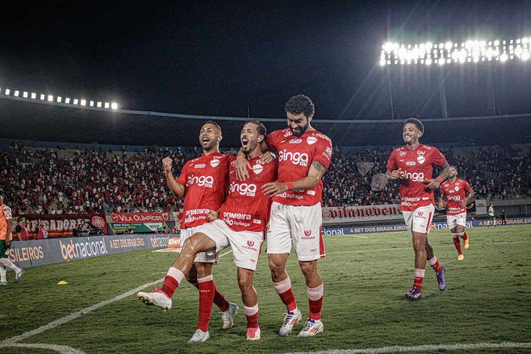 Vila Nova aplica goleada histórica e avança para a terceira fase da Copa do Brasil.