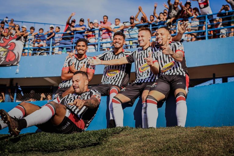 Qual postura o Anápolis deve adotar para conquistar o bicampeonato goiano?