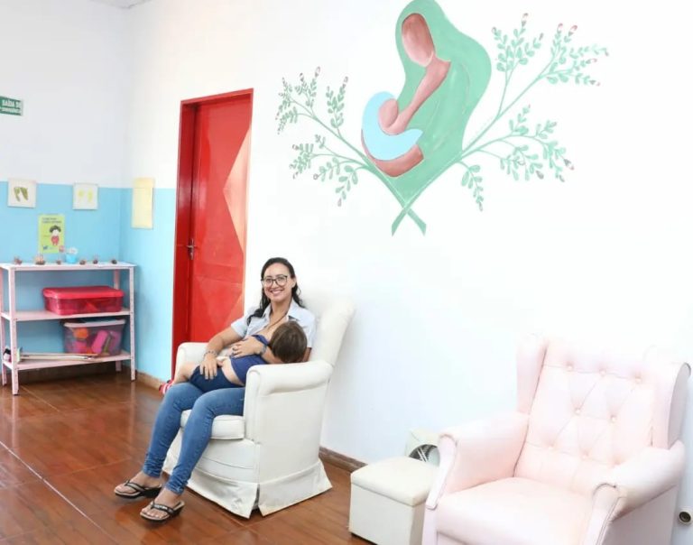 “Mamoteca” incentiva as mães a manterem o aleitamento materno