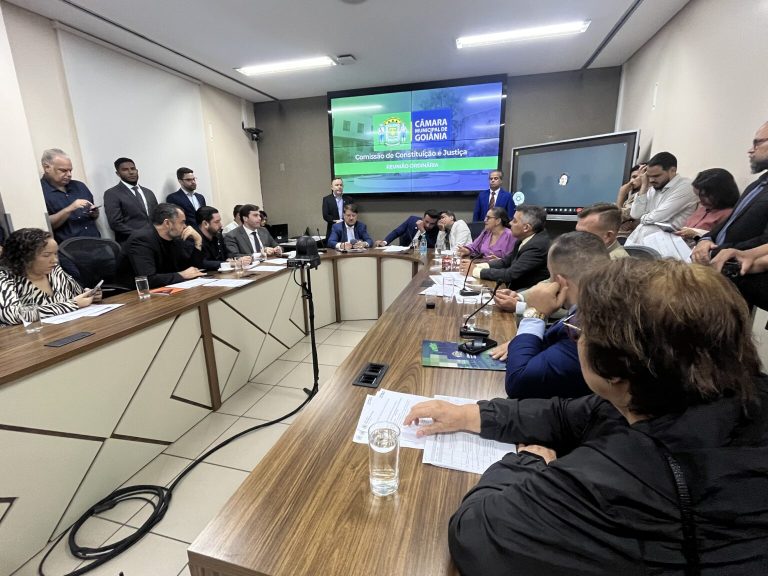 CCJ aprova aumento da taxa paga pela Saneago à Prefeitura
